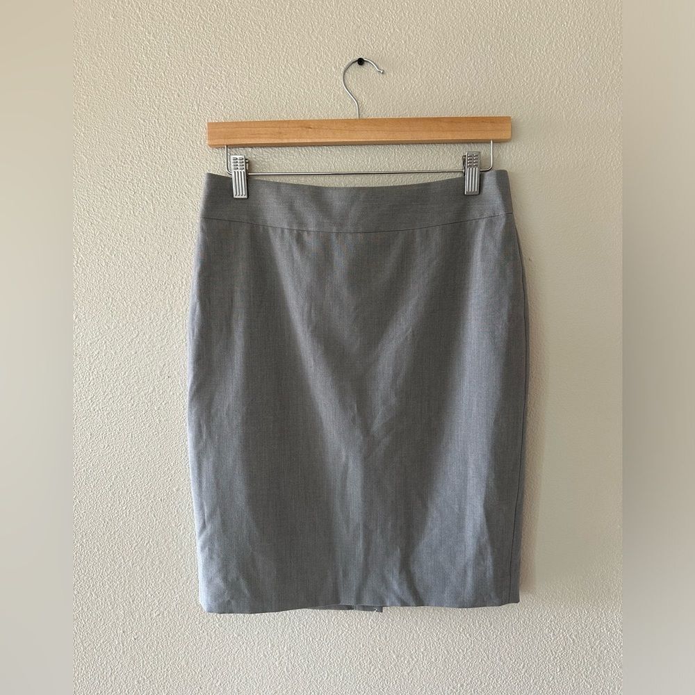 J Crew Mercantile Light Grey Polyester Blend Sleek Pencil Skirt Size 2
